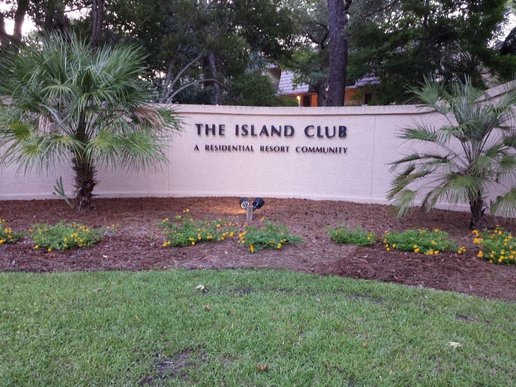 Island Club Villas