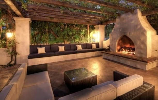 8 Ways to Add Summer Sizzle to Your Outdoor Space